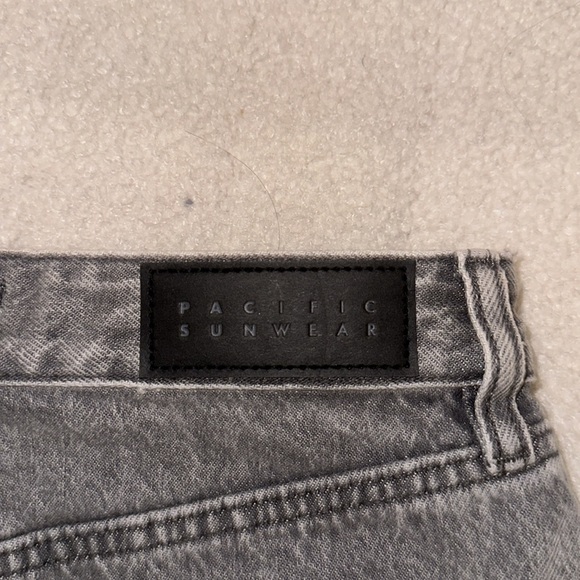 Light grey PACSUN denim skirt - Picture 3 of 4